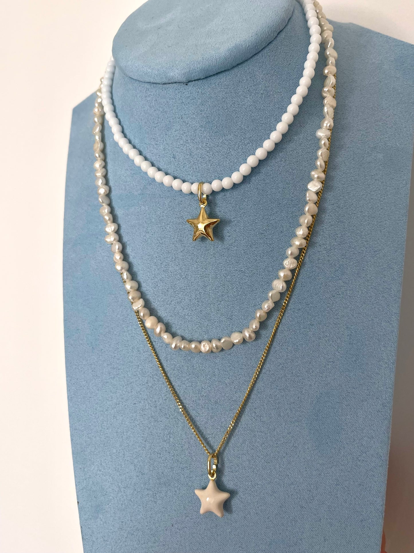 PEARLY NECKLACE